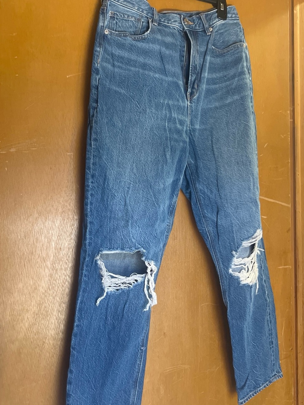 American Eagle Outfitters High-Rise Distressed Blue Jeans